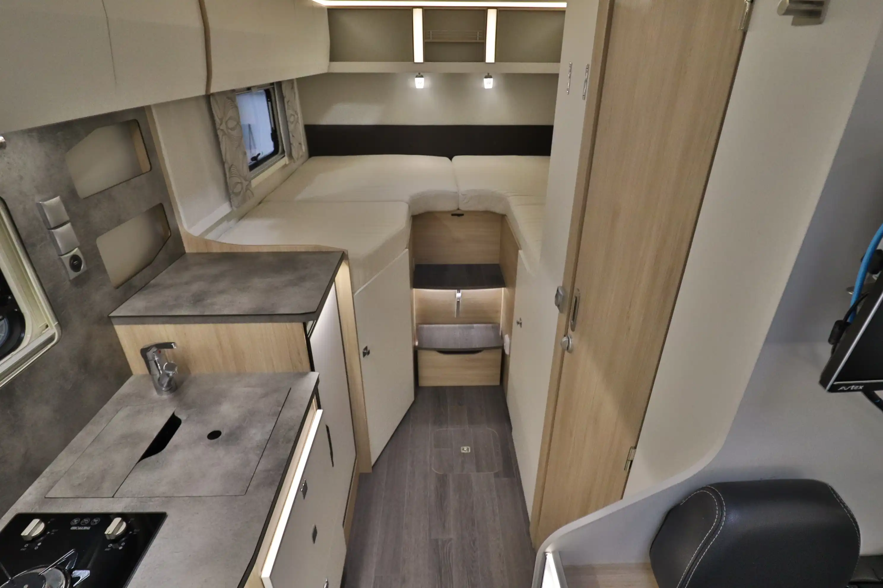 FRANKIA Neo Black-Line